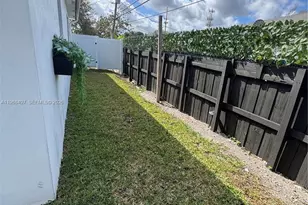 1710 SW 99th Terrace, Miramar, FL 33025 - Photo 4