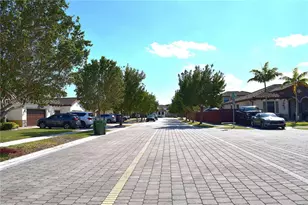 195 SE 24th Ave, Homestead, FL 33033 - Photo 8