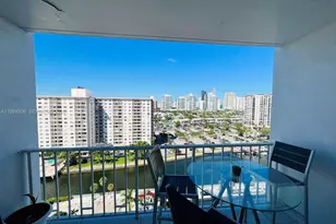 500 Bayview Dr, Sunny Isles Beach, FL 33160 - Photo 2