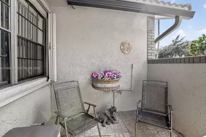 9080 Vineyard Lake Dr, Plantation, FL 33324 - Photo 44