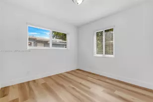 130 NE 169th Terrace, North Miami Beach, FL 33162 - Photo 32