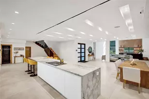 1977 S Oak Haven Cir, Miami, FL 33179 - Photo 14