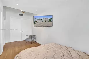 1977 S Oak Haven Cir, Miami, FL 33179 - Photo 66