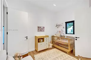 1977 S Oak Haven Cir, Miami, FL 33179 - Photo 42