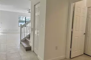 3354 W 100th Terrace, Hialeah, FL 33018 - Photo 4