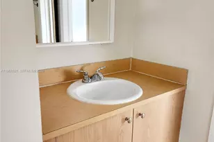 7368 SW 82nd St, Miami, FL 33143 - Photo 16