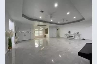 1711 SE Airoso Blvd, Port Saint Lucie, FL 34984 - Photo 2