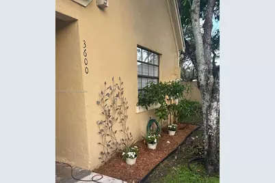 3600 NW 83rd Ln, Sunrise, FL 33351 - Photo 2