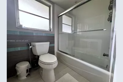 901 W Cypress Ln #201, Pompano Beach, FL 33069 - Photo 12