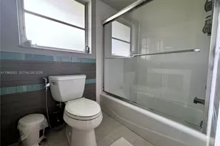 901 W Cypress Ln, Pompano Beach, FL 33069 - Photo 12