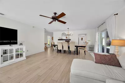 18525 SW 90th Ct, Cutler Bay, FL 33157 - Photo 14