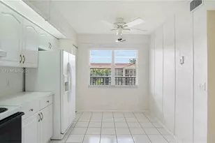 13001 SW 15th Ct, Pembroke Pines, FL 33027 - Photo 14