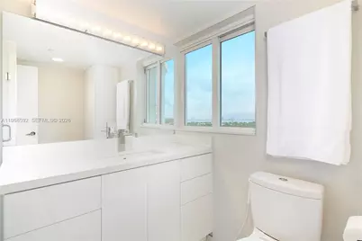 5900 Collins Ave #1401, Miami Beach, FL 33140 - Photo 30