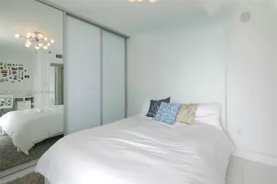 5900 Collins Ave #1401, Miami Beach, FL 33140 - Photo 32