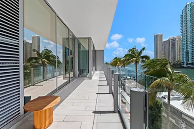 300 Biscayne Blvd Way #303, Miami, FL 33131 - Photo 8