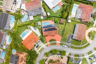 2131 SW 98th Pl, Miami, FL 33165 - Photo 1