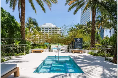 950 Brickell Bay Dr #1504, Miami, FL 33131 - Photo 14