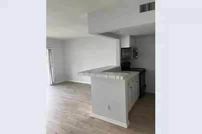 7304 SW 82nd St #A105, Miami, FL 33143 - Photo 2