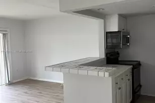 7304 SW 82nd St, Miami, FL 33143 - Photo 2