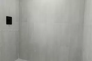 1735 NW 126th St, Miami, FL 33167 - Photo 28