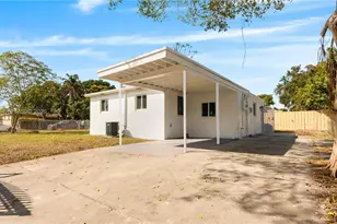 1735 NW 126th St, Miami, FL 33167 - Photo 30