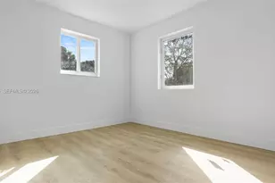 1735 NW 126th St, Miami, FL 33167 - Photo 16