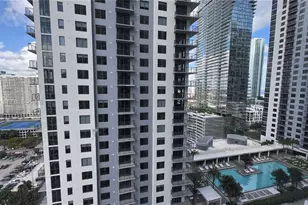 11 NE 6th St, Miami, FL 33132 - Photo 14