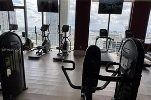 11 NE 6th St, Miami, FL 33132 - Photo 8