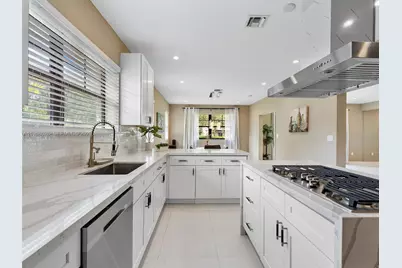 1500 Biarritz Dr #1, Miami Beach, FL 33141 - Photo 6