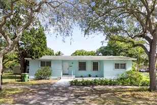 12905 NE 4th Ave, North Miami, FL 33161 - Photo 2