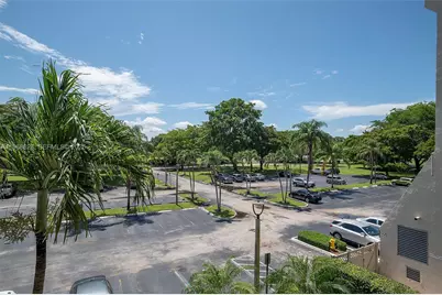 3150 W Rolling Hills Cir #307, Davie, FL 33328 - Photo 14