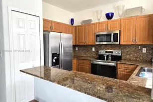 10840 NW 79th St, Doral, FL 33178 - Photo 2