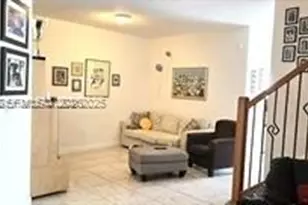 10840 NW 79th St, Doral, FL 33178 - Photo 8