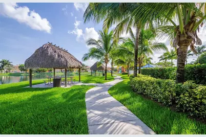 10840 NW 79th St, Doral, FL 33178 - Photo 36
