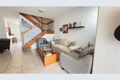 10840 NW 79th St, Doral, FL 33178 - Photo 4
