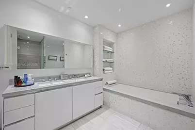 16901 Collins Ave #602, Sunny Isles Beach, FL 33160 - Photo 18