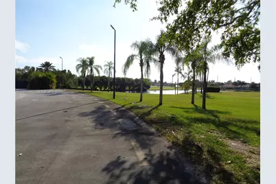 2060 SE 14th St, Homestead, FL 33035 - Photo 18