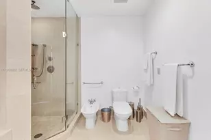 6799 Collins Ave, Miami Beach, FL 33141 - Photo 12