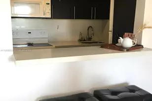 677 SW 9th Ave, Miami, FL 33130 - Photo 6