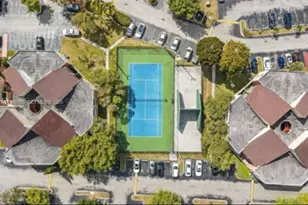 10253 NW 9th Street Circle, Miami, FL 33172 - Photo 4