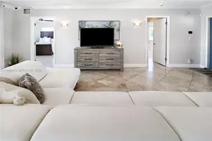 2031 NE 14th Ct, Fort Lauderdale, FL 33304 - Photo 6