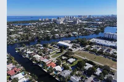 2031 NE 14th Ct, Fort Lauderdale, FL 33304 - Photo 34