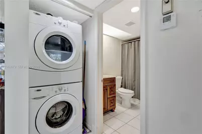 12500 SW 6th St #311N, Pembroke Pines, FL 33027 - Photo 16