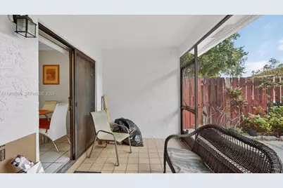 10413 NW 6th St, Pembroke Pines, FL 33026 - Photo 30