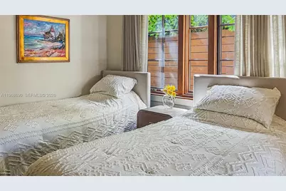 3233 Crystal Ct, Miami, FL 33133 - Photo 32