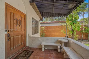 3233 Crystal Ct, Miami, FL 33133 - Photo 26