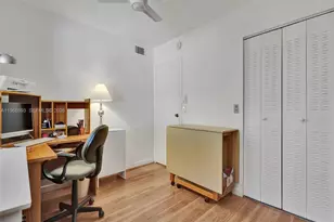 2861 Somerset Dr, Lauderdale Lakes, FL 33311 - Photo 14