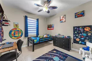 2484 SE 2nd St, Homestead, FL 33033 - Photo 14