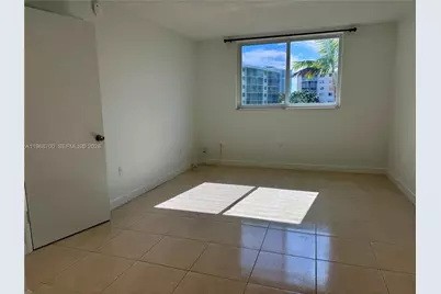 2855 Leonard Dr #H202, Aventura, FL 33160 - Photo 24