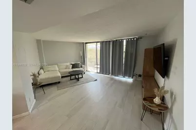 3475 N Country Club Dr #405, Aventura, FL 33180 - Photo 4